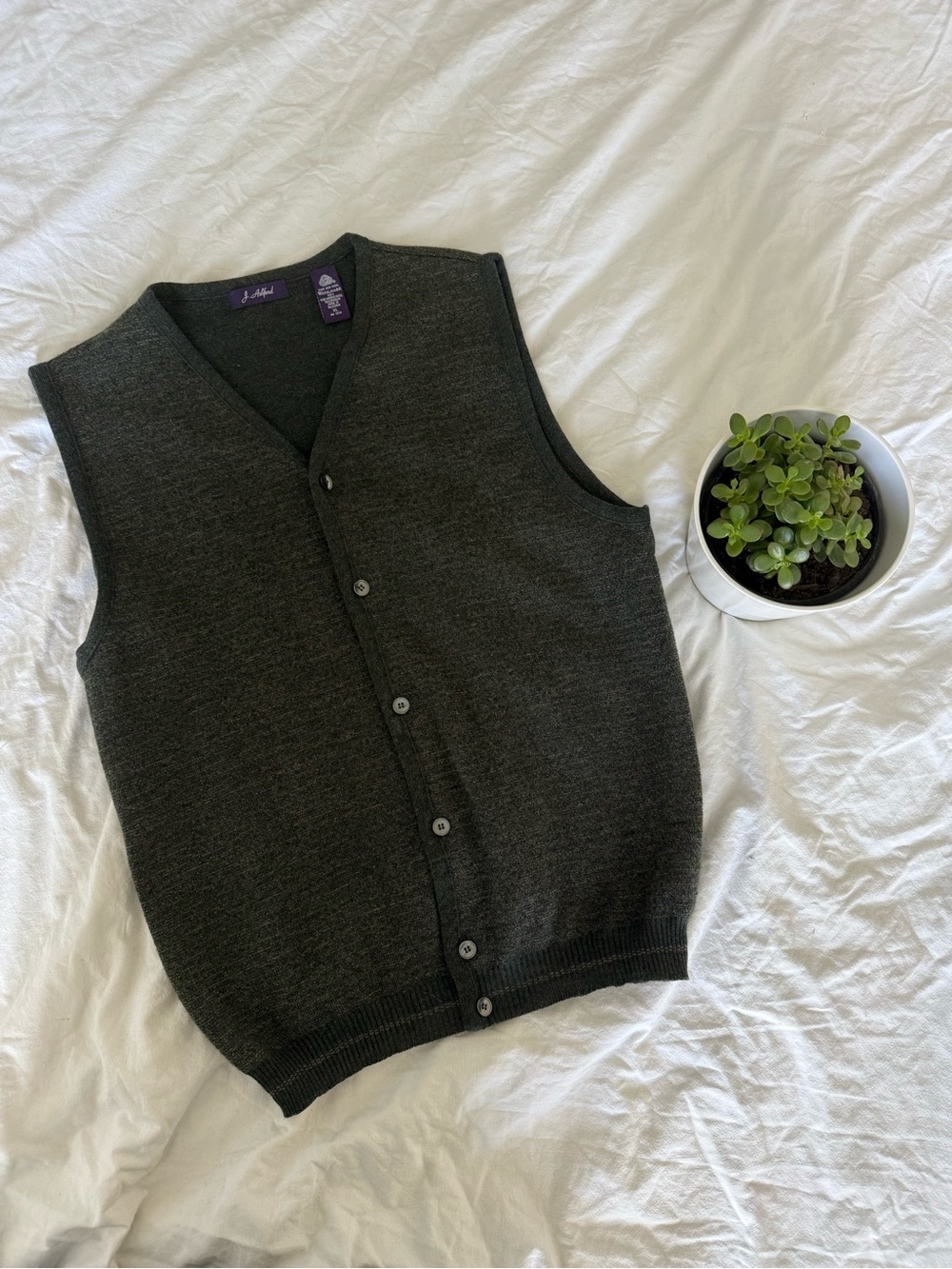 Deep Olive Men’s Button-Front Knit Vest
